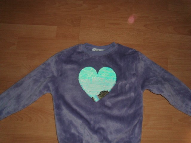 Fleecepullover von H&M, pastelllila mit Motiv, Gr. 122/128