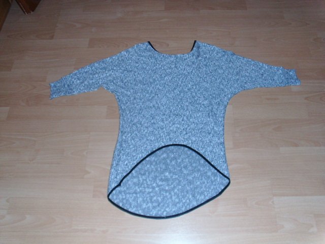 Strickshirt, hellgrau-weiß melliert, Gr. 38