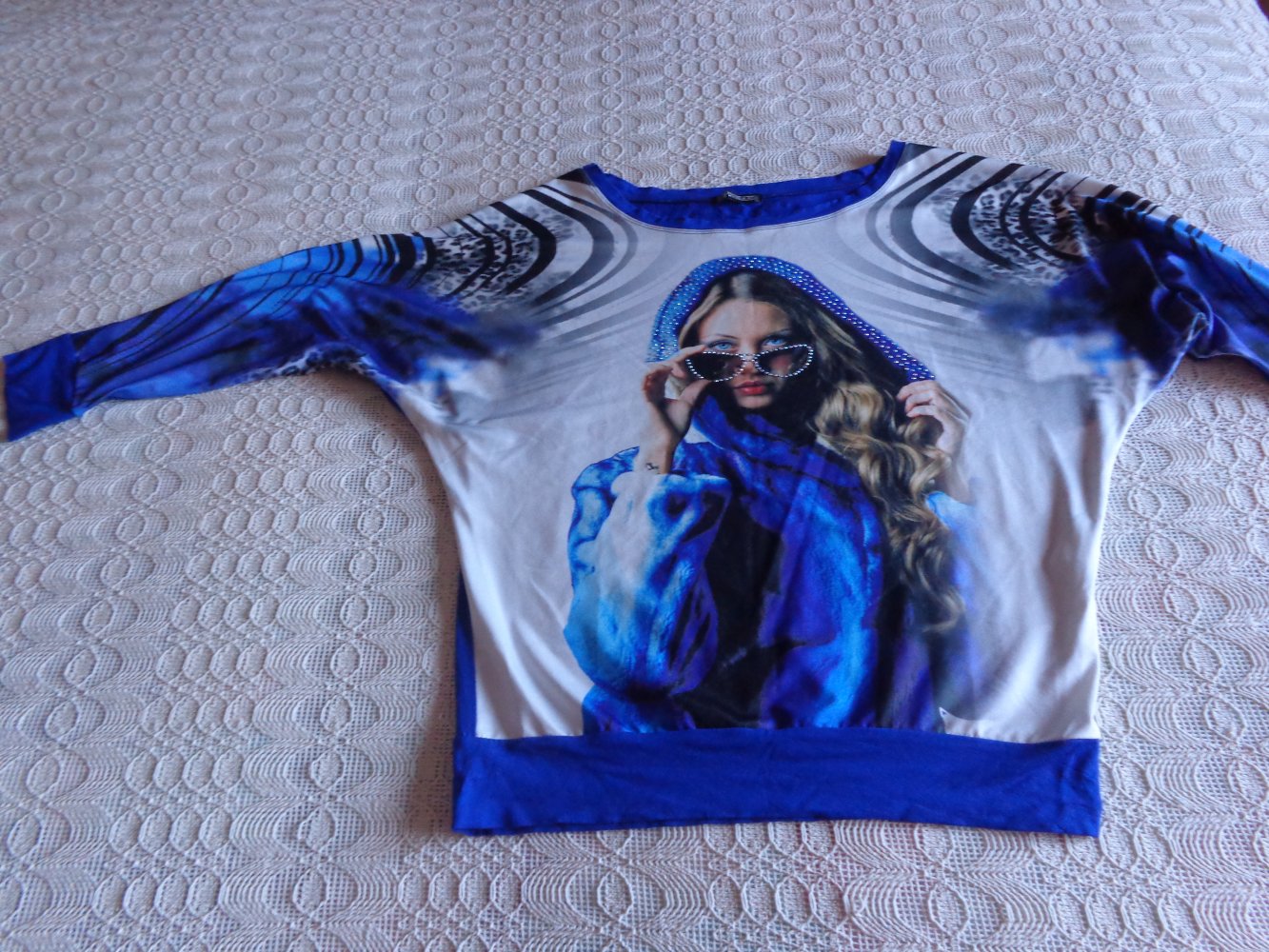 Shirt, Gr. M bzw. ca. Gr. 36/38, royalblau, Marke: VDP