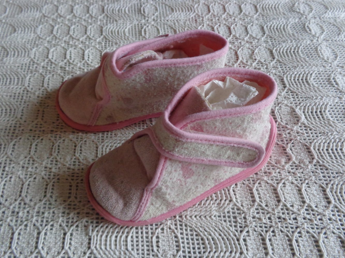 Kinderschuhe, Schuhe, Hausschuhe, Klettverschluß, Gr. 24