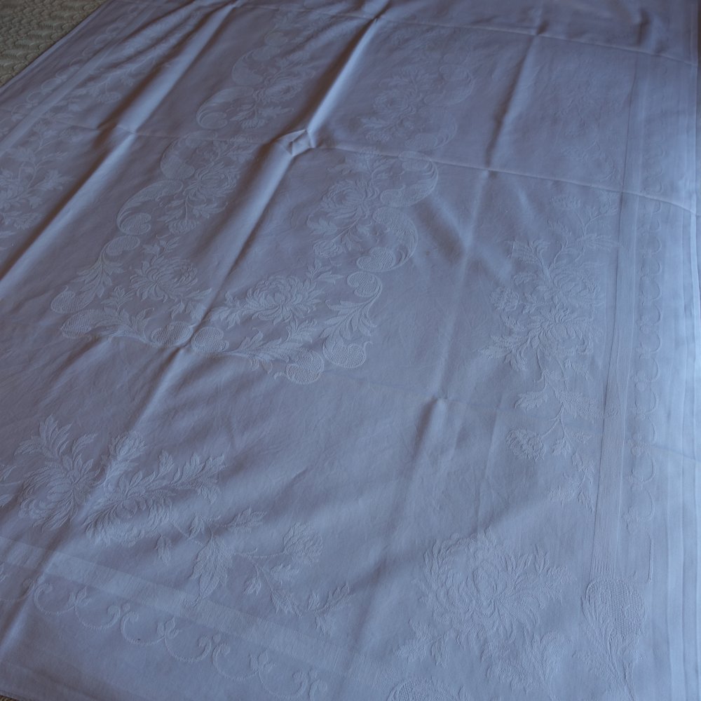 Vintage - Tischdecke - Tischleinen, weiß, ca. 107 x 152 cm, gemustert