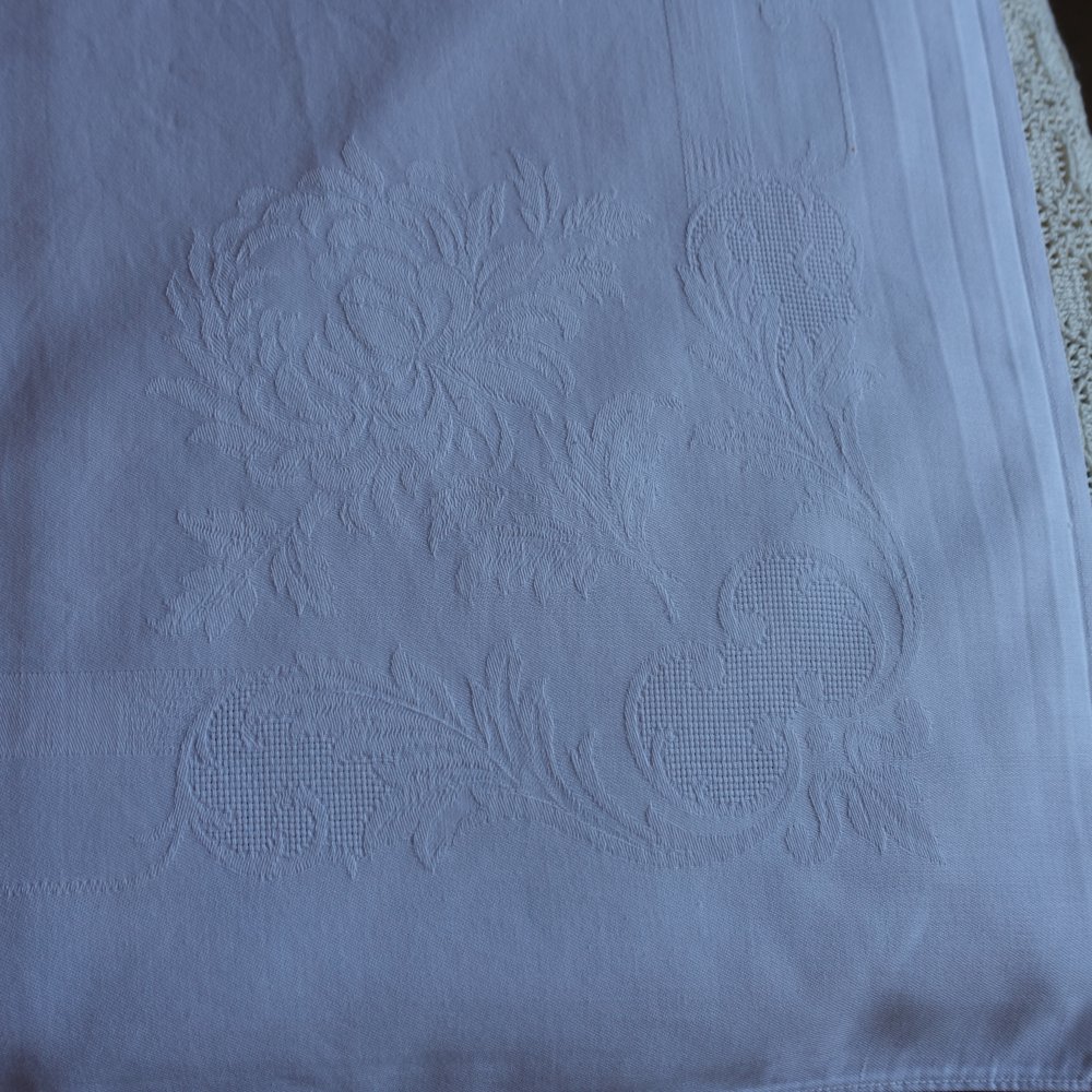 Vintage - Tischdecke - Tischleinen, weiß, ca. 107 x 152 cm, gemustert