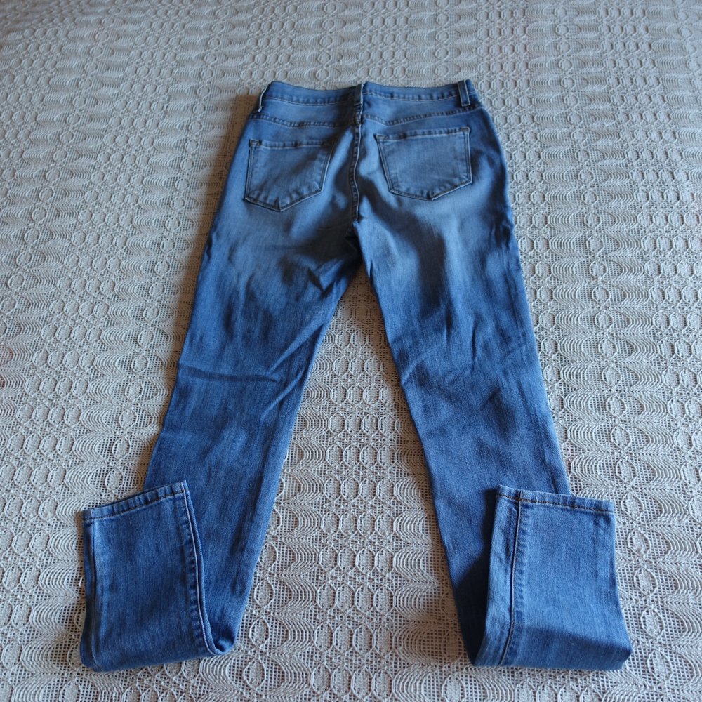 Jeans, Hose, Fashion Nova, Skinny, Röhrenjeans, Gr. 7 (W27), hellblau