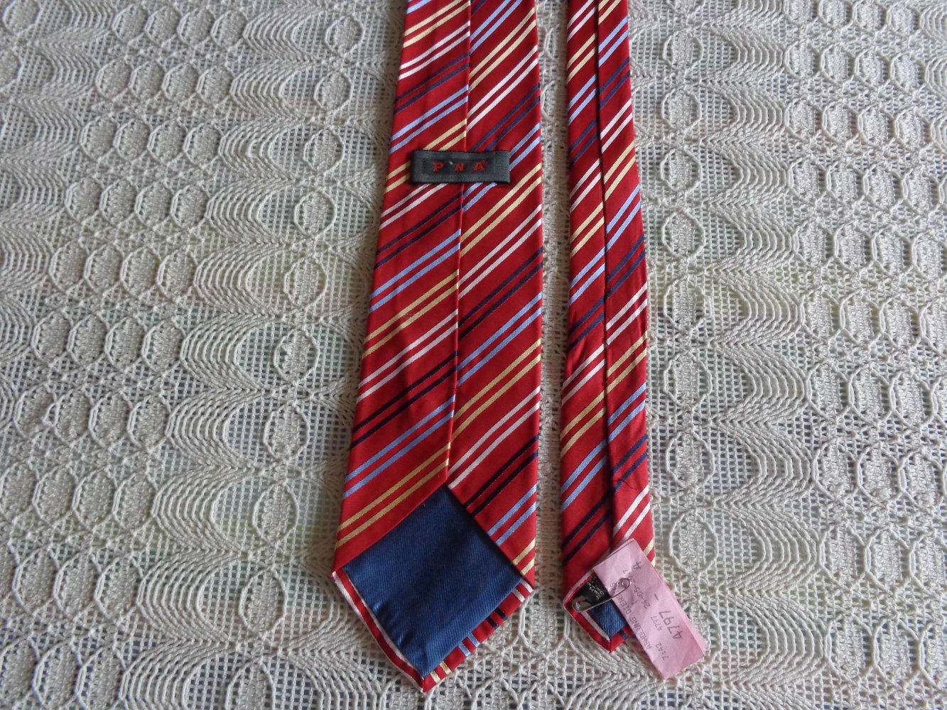 #Vintage - Krawatten Seidenkrawatten, 2 Stück 18,00, einzeln je Stück 10 Euro
