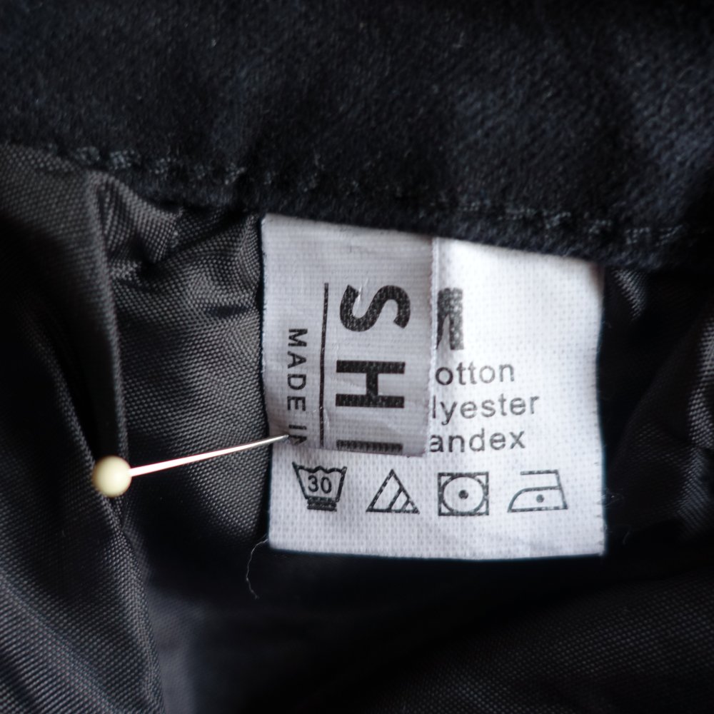 Jeans, Hose, Röhrenjeans, Shein, Gr. M bzw. ca. Gr. 36/38, schwarz