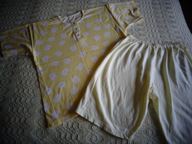 Kurz-Schlafanzug, Kurz-Pyjama, Unisex, ca. Gr. 152/158, gelb/weiß