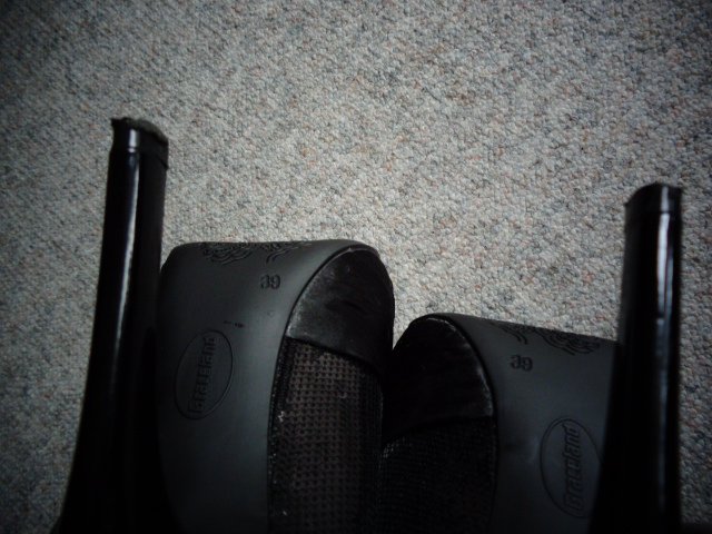 Damenschuhe Pumps Peeptoes Gr. 39 schwarz 
