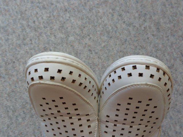 Damenschuhe Sommerschuhe Scandi Slipper Gr. 39 weiß Cutouts