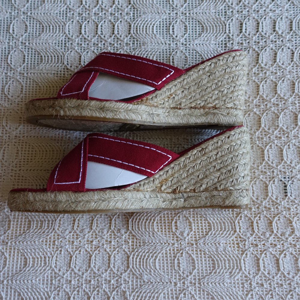 Pantoletten, rot, Gr. 37, nicht getragen, Keilabsatz 6 cm