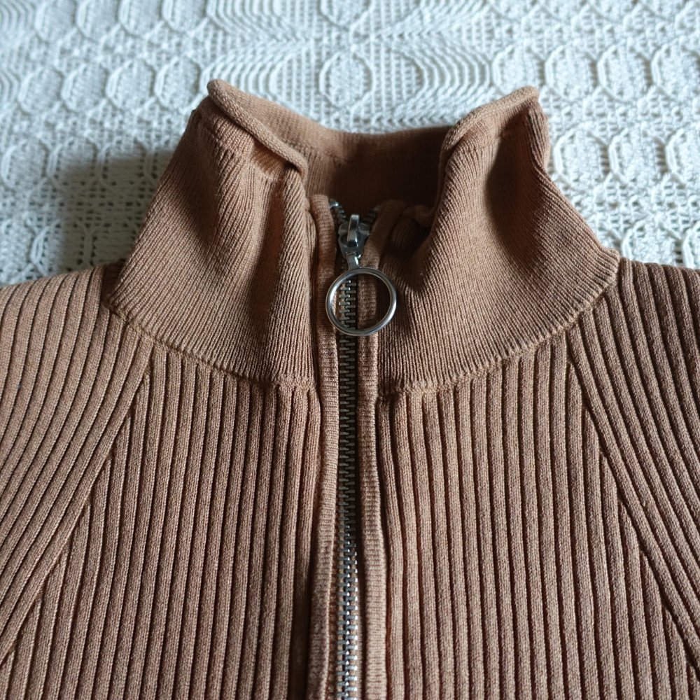 Shirt, Rippenshirt, Langarm, Gr. XS bzw. ca. Gr. 34, H&M, braun