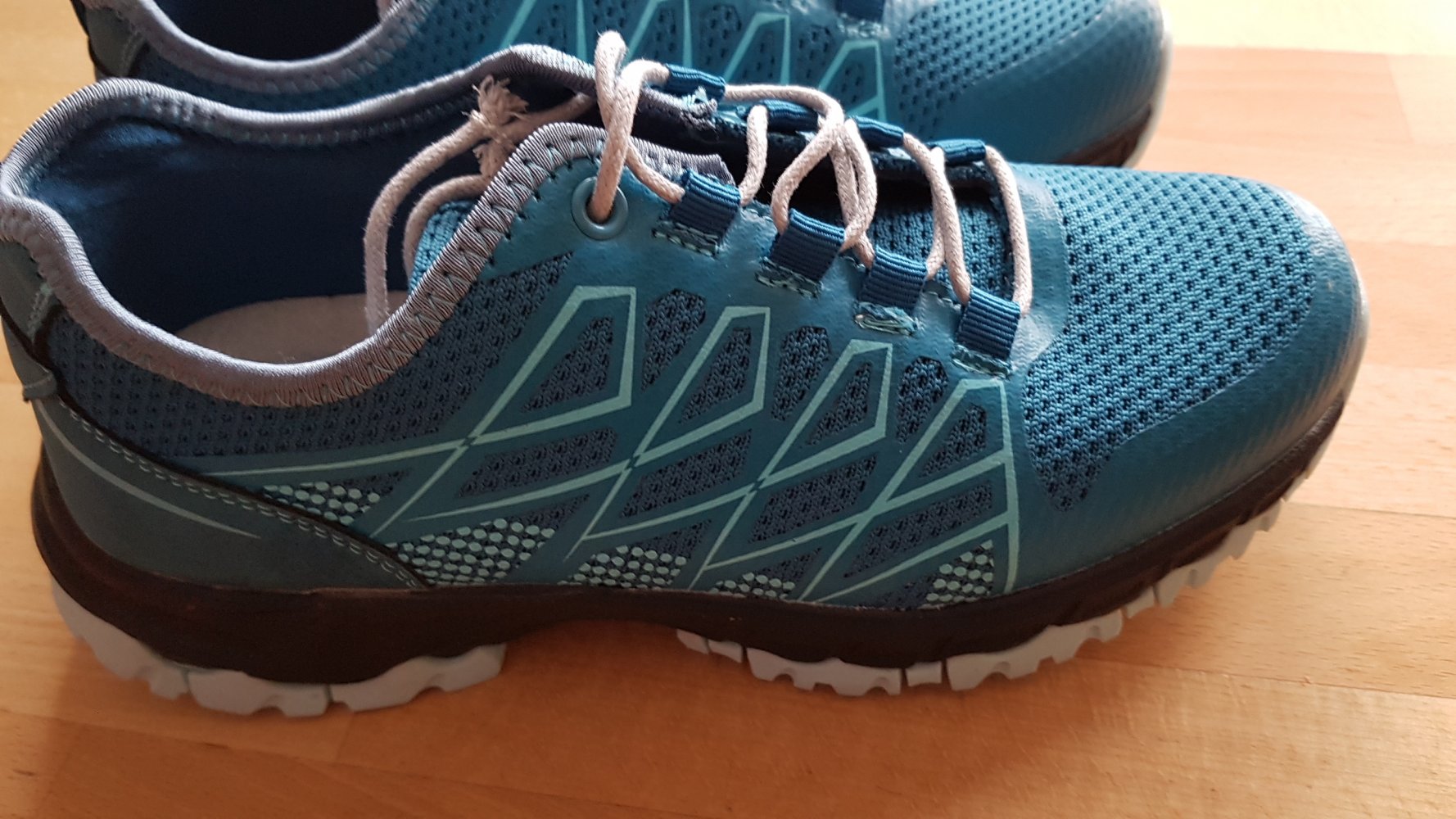 neue Komfort-Trekkingschuhe Größe 39 von wonder walk