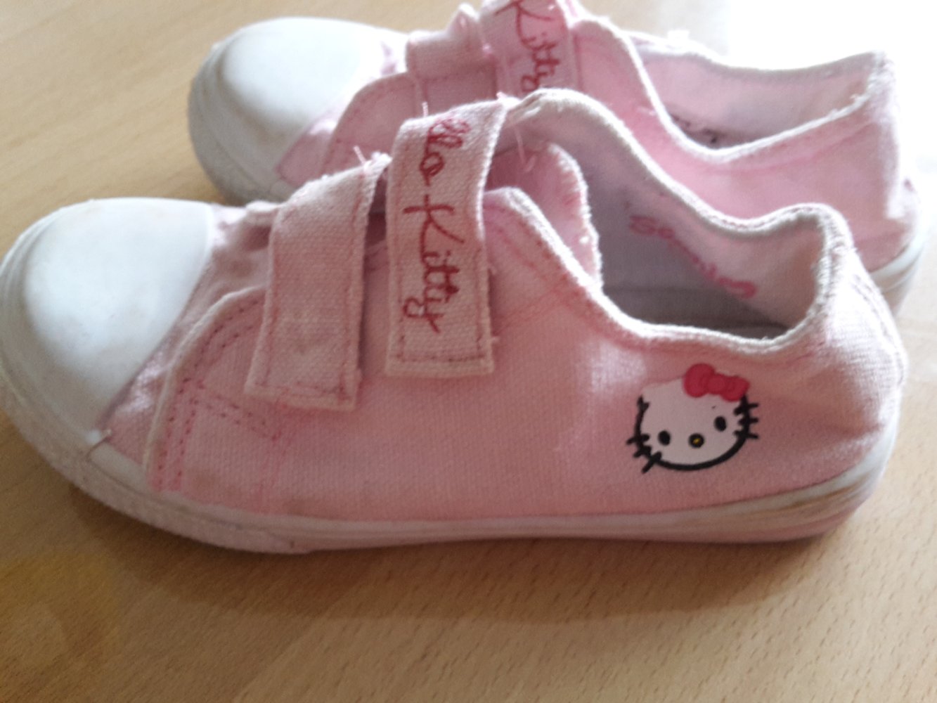 Hello Kitty Sneaker/ Turnschuhe in Gr. 26