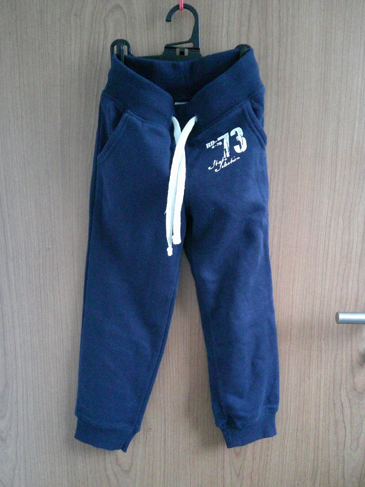 Jogginghose Gr. 116 von Pocopiano