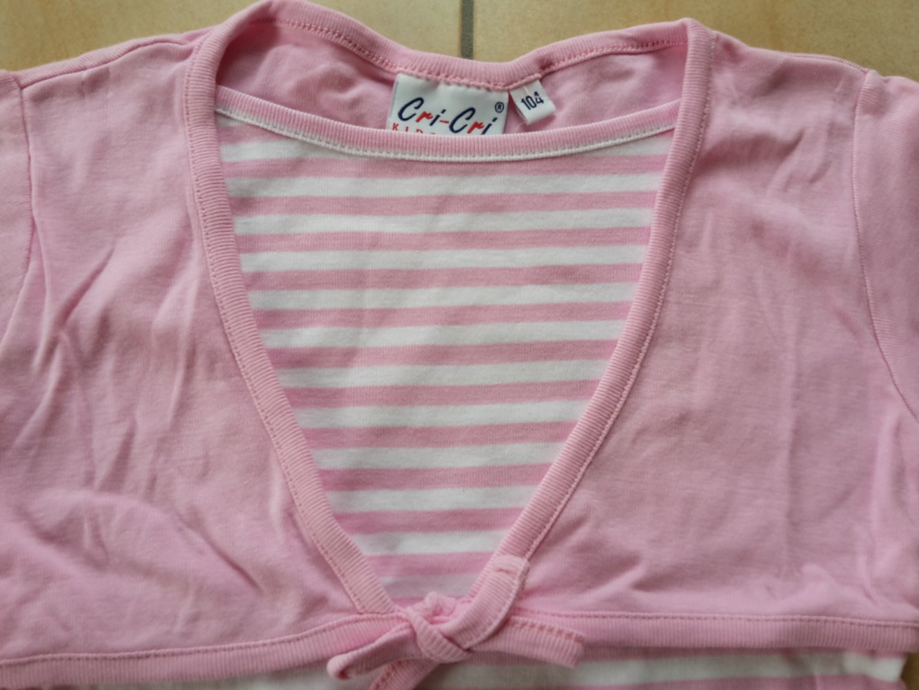 schönes LAShirt in Gr. 104 v. Cri-Cri