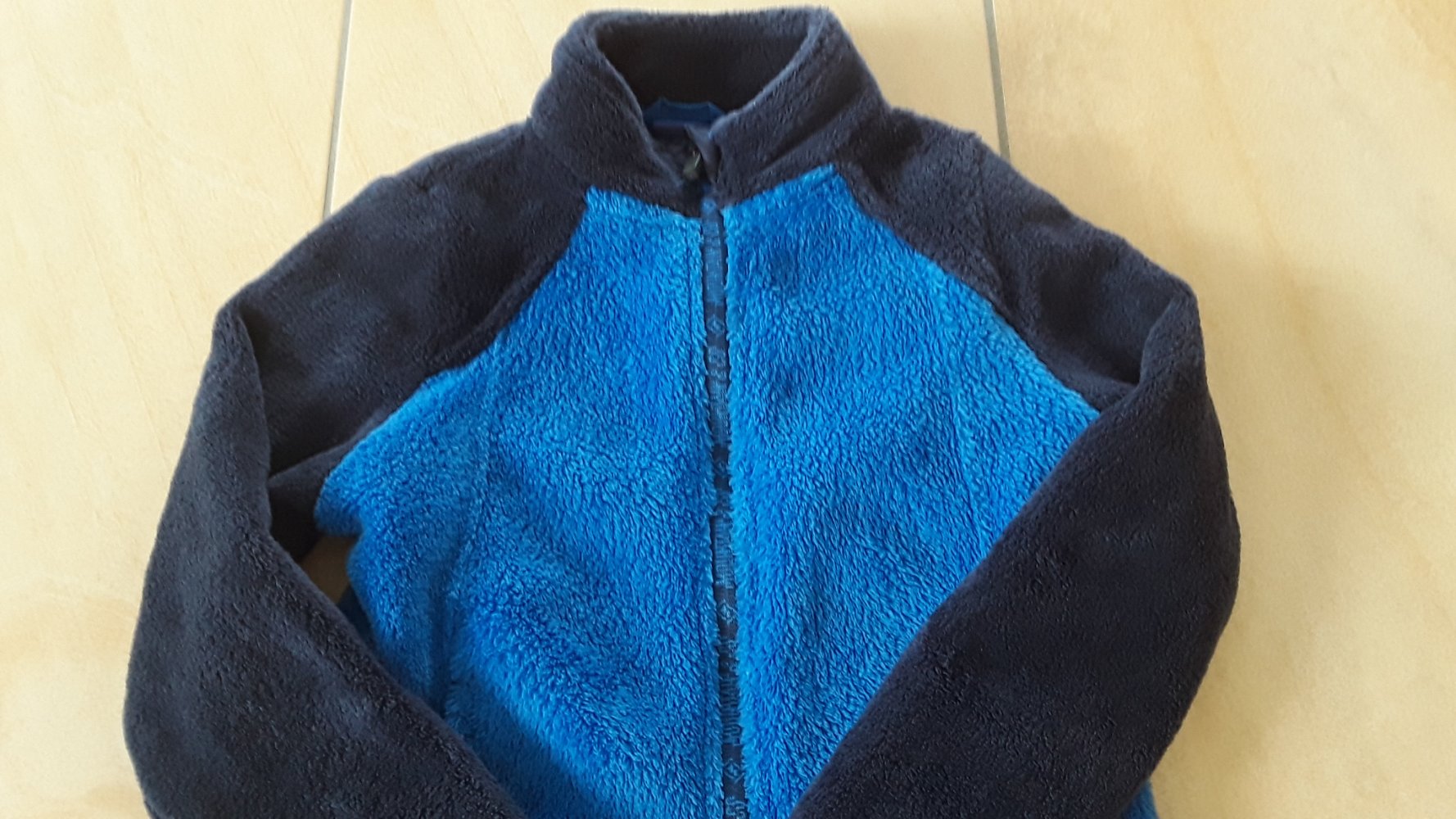 blaue Teddyfleecejacke in Gr. 110/116 von lupilu