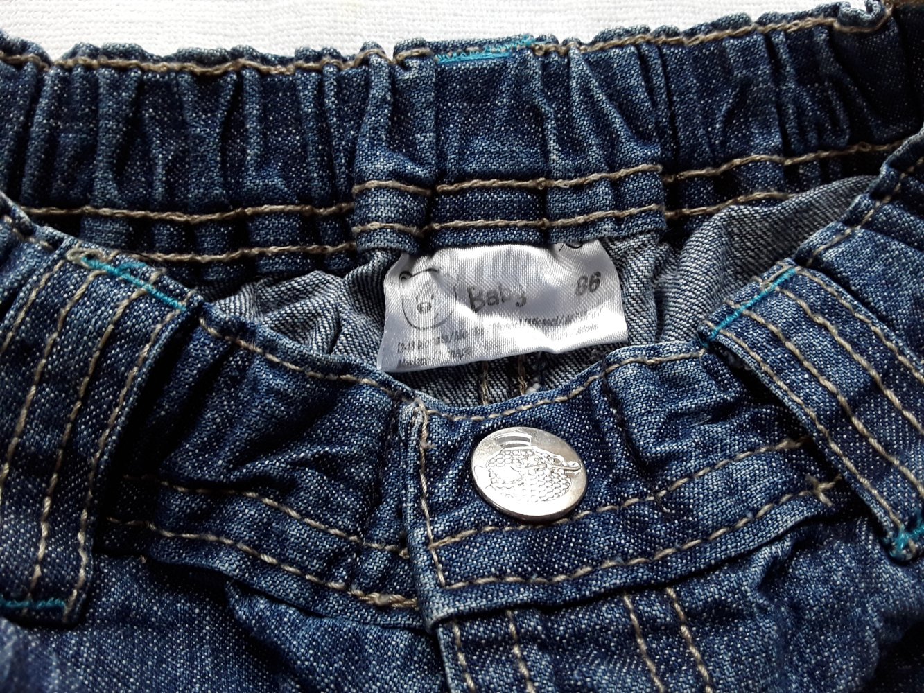 kaum getragene Jeansshorts / kurze Hose in Gr. 86
