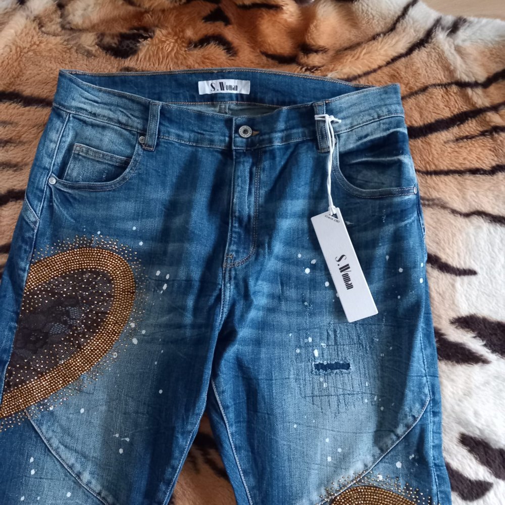 *** Neu ~ Jeans ~ Verzierungen ***