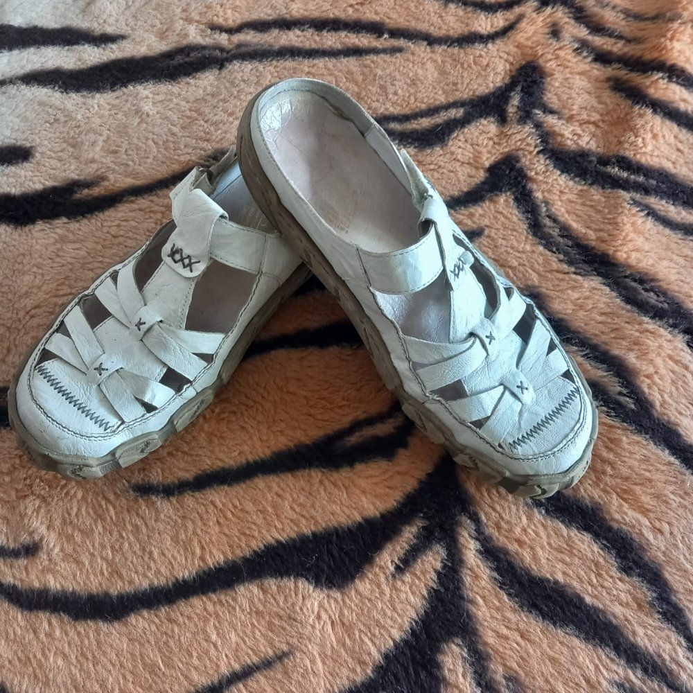*** Sandalen ~ Schlappen ~ Leder ~ Rieker ***