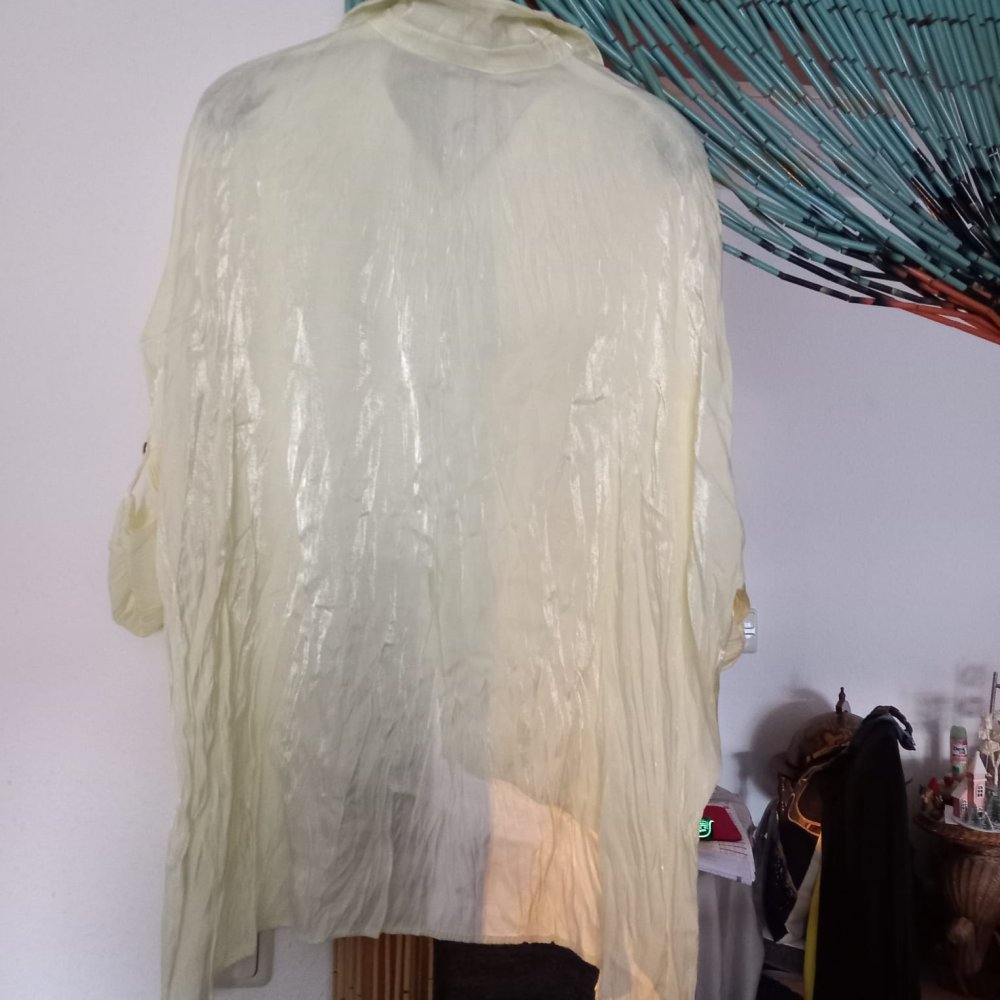 *** NEU ~ Geknittert ~ Bluse ***