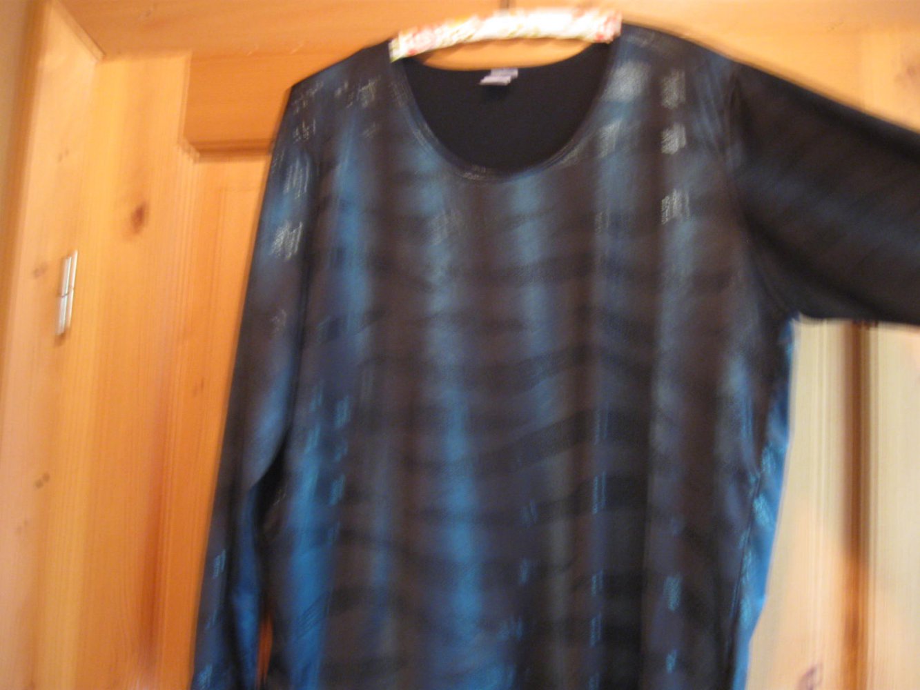 *** Shirt in Lederoptik ***