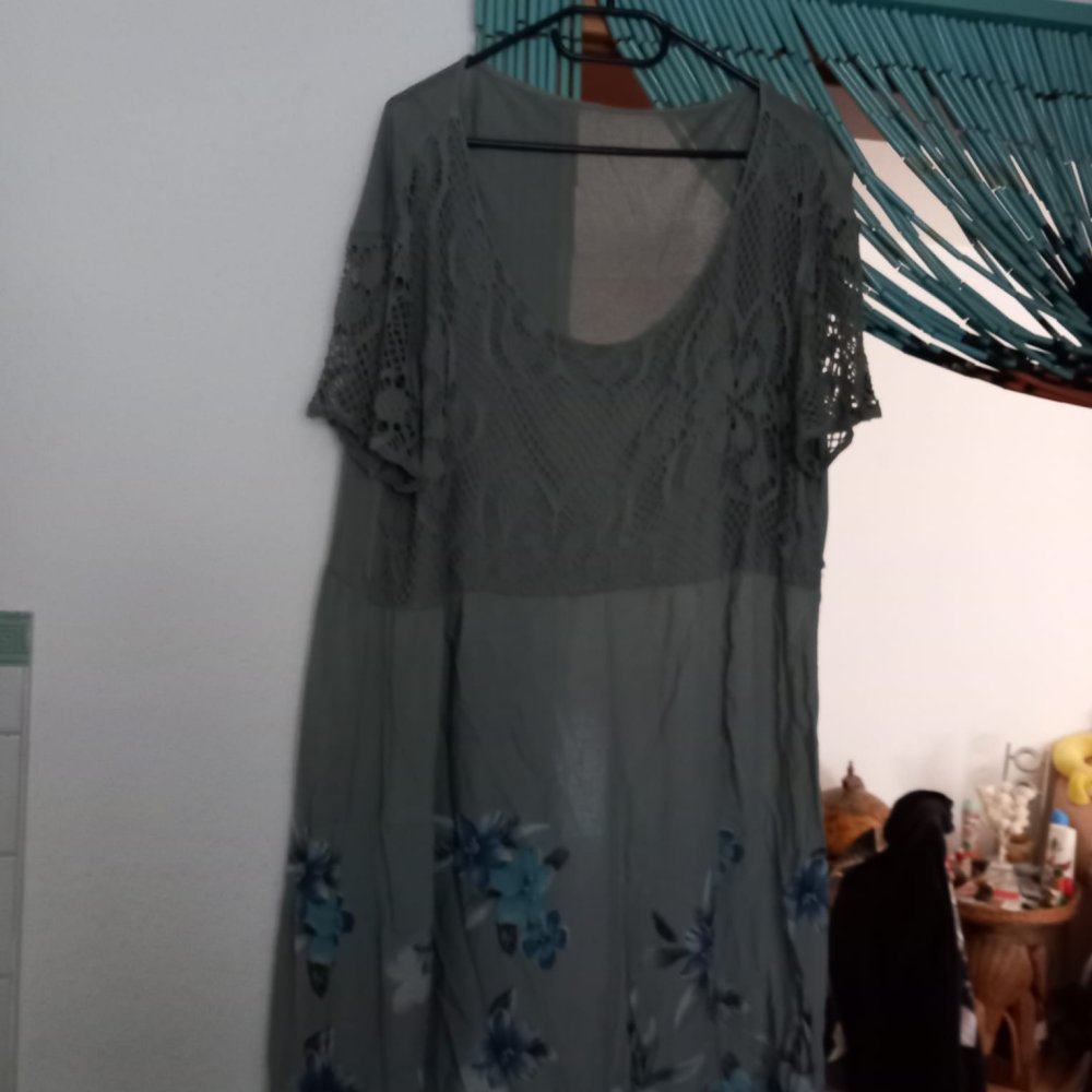 *** Kleid mit Spitze ***
