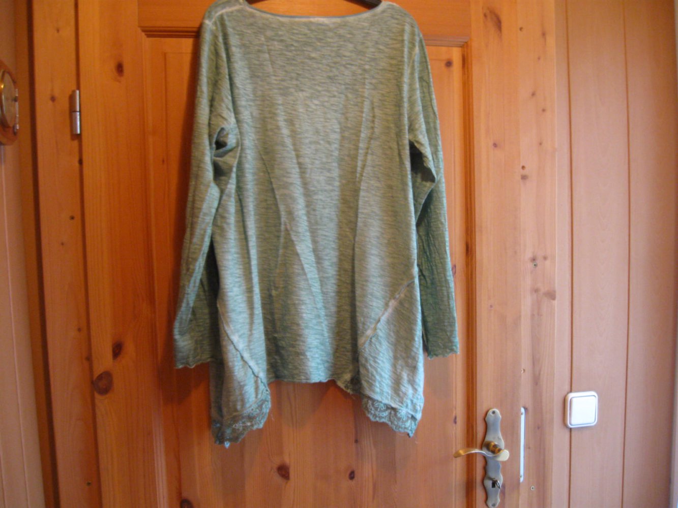 *** Shirt ~ Zipfel ~ Spitze ~ Steinchen ***