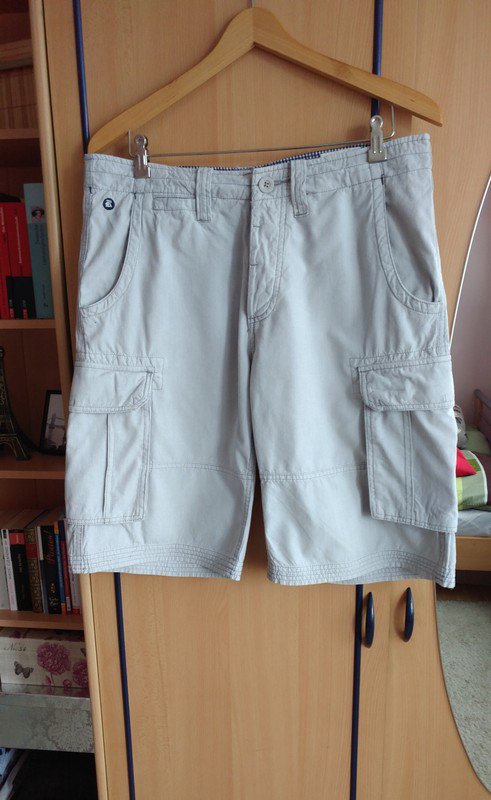 Hellgraue gestreifte Stoff Shorts Cargoshorts Review L Herren 