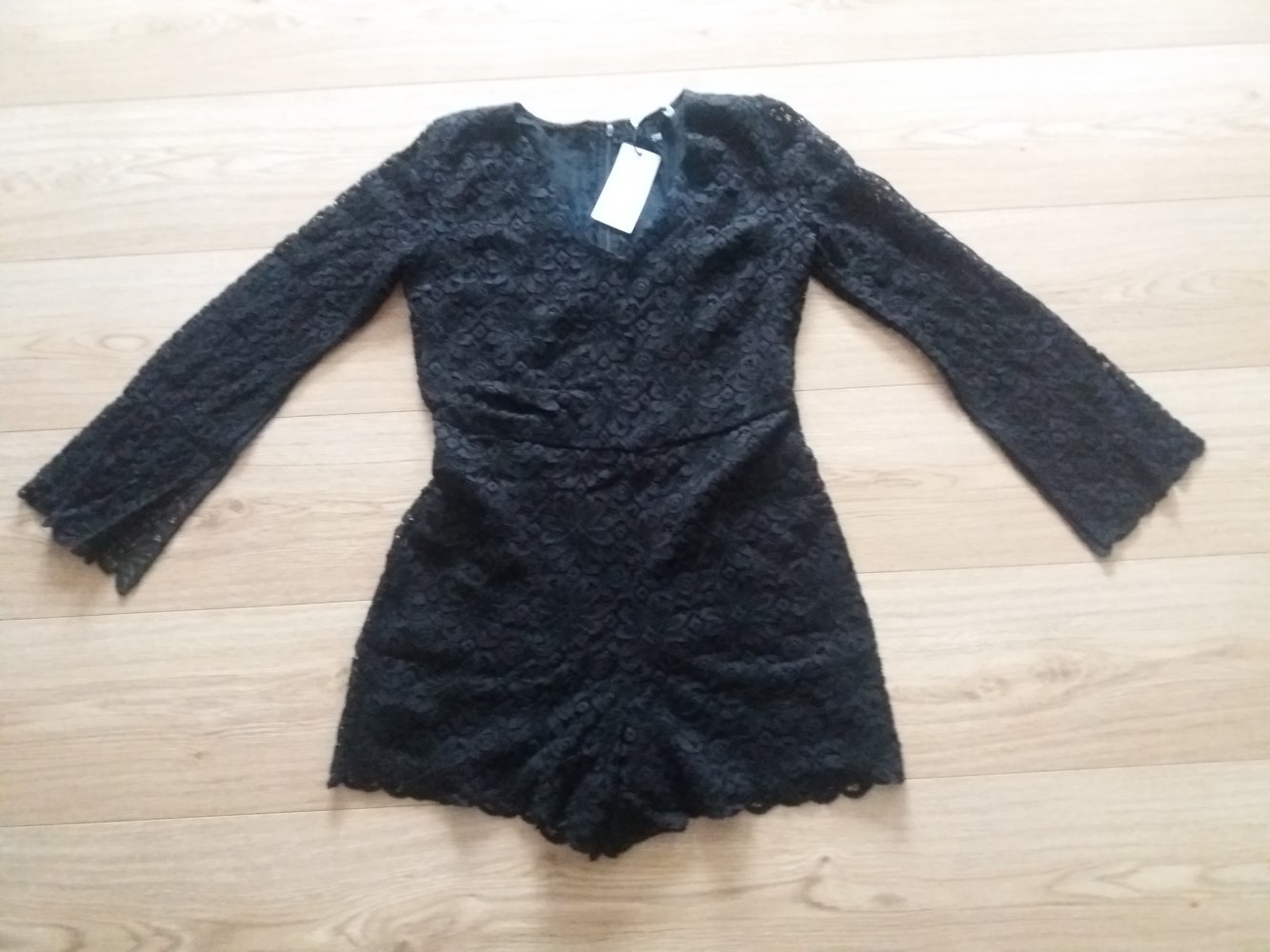 schwarzer Overall von Mango