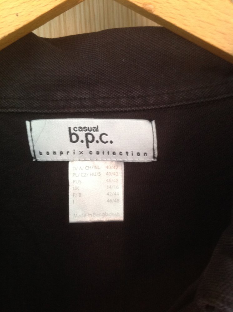 Schwarzes Polo Shirt