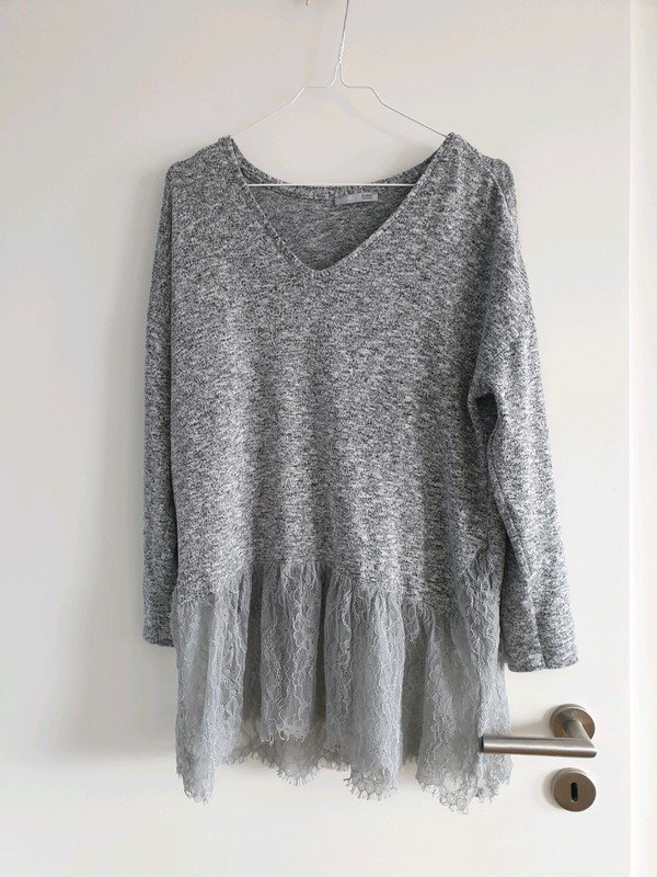 Wunderschöner grauer Zara Pullover mit Spitzendetails