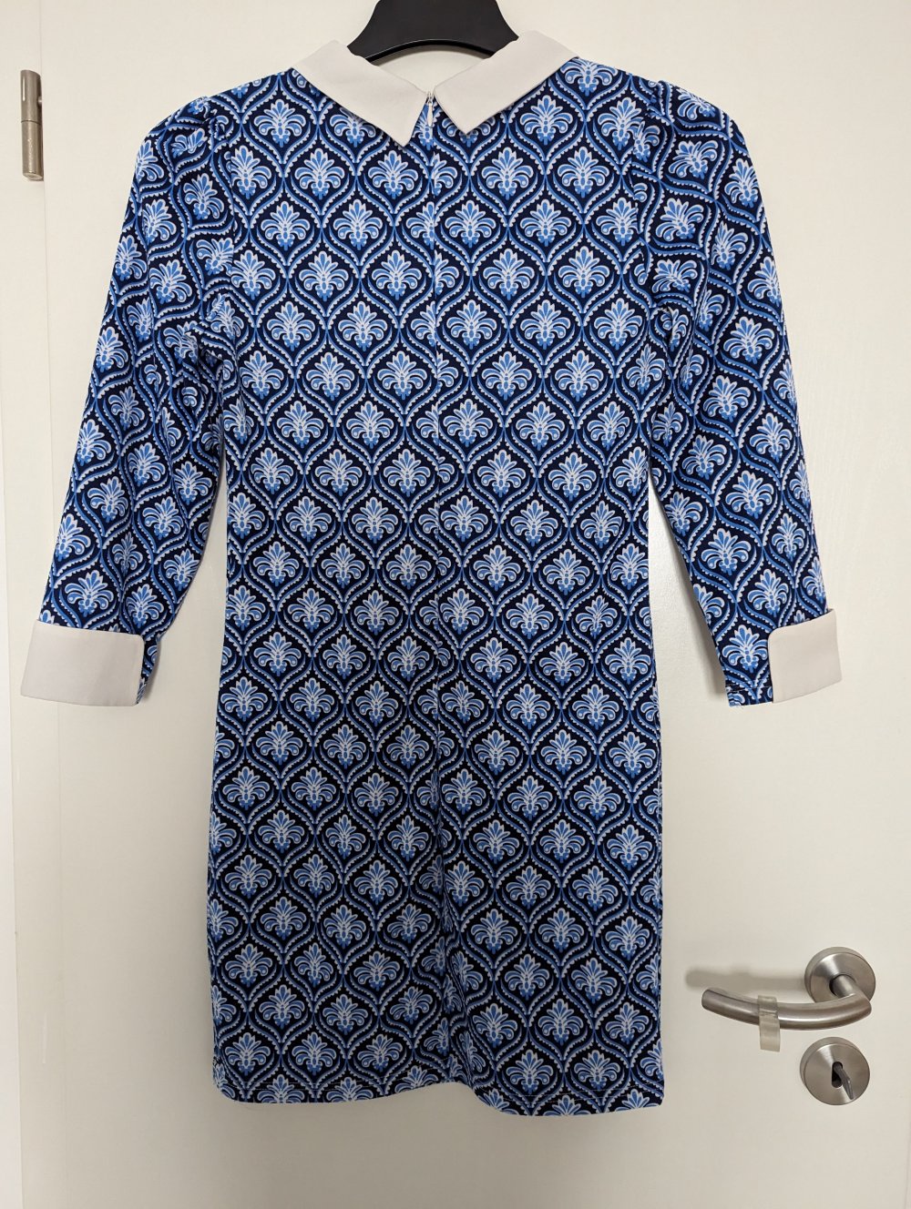 Kleid mit Kragen Paisley Muster 