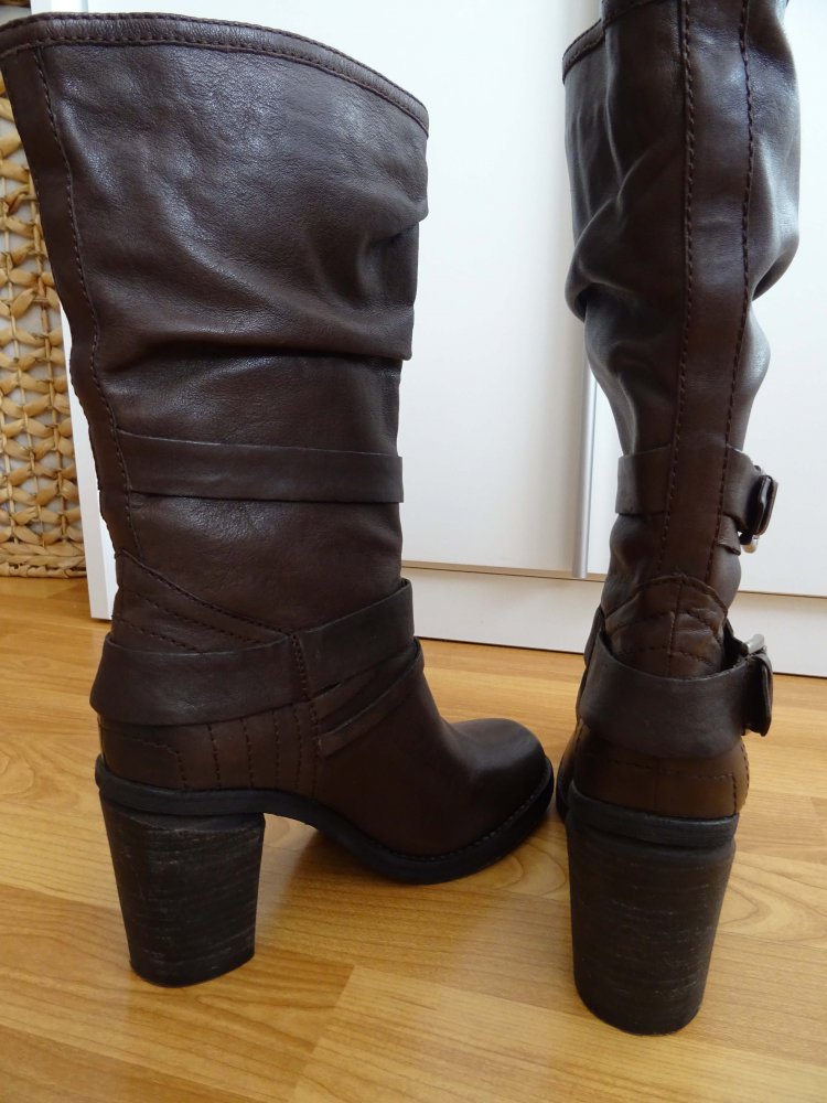 braune Stiefel -NEU-