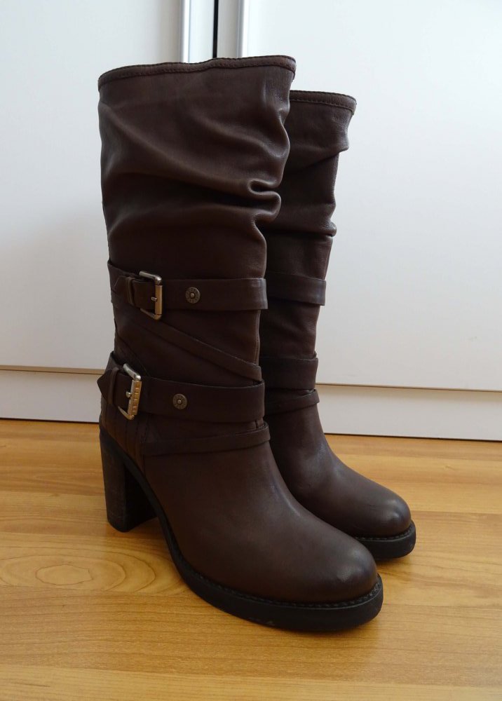 braune Stiefel -NEU-