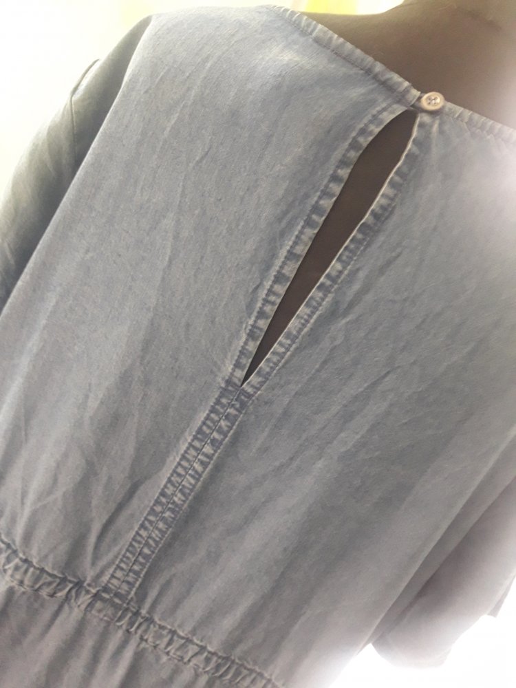 Lockeres Jeanskleid