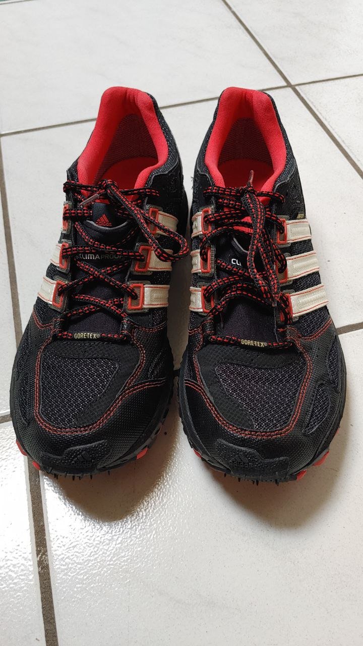 Adidas Kanadia Laufschuhe