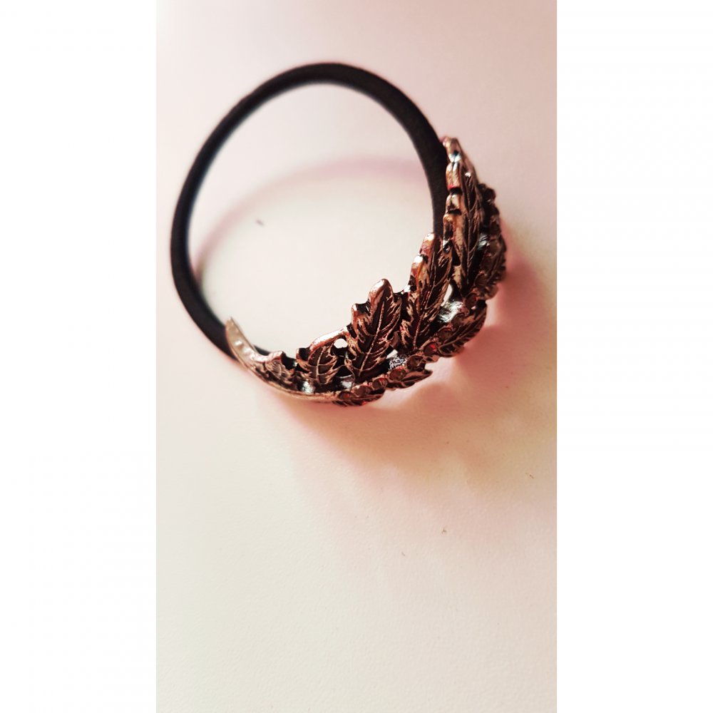 Haargummi- Schmuck