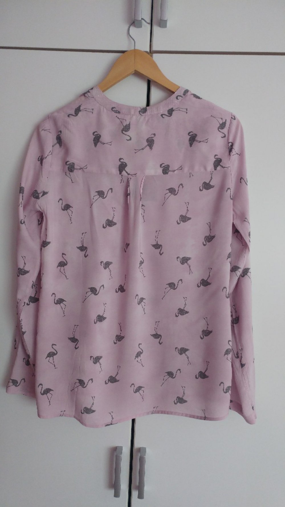Schöne Bluse mit Flamingos 38