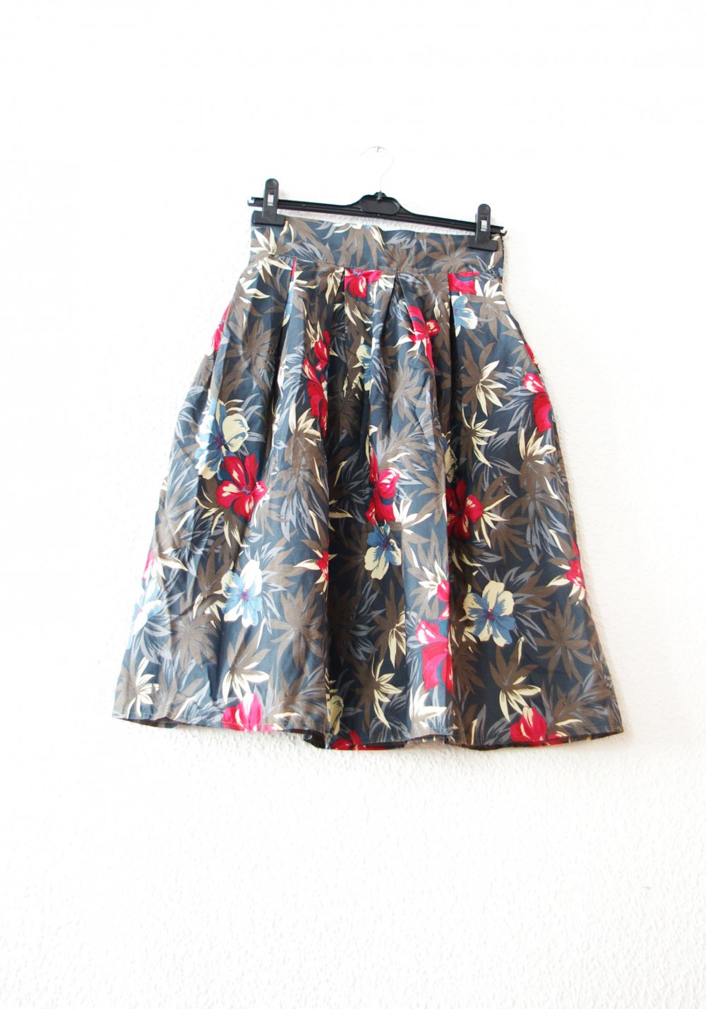 Zauberhafter retro highwaist Rock Gr. S 36 38 Pinup Taillenrock Tiki Blumen Skater