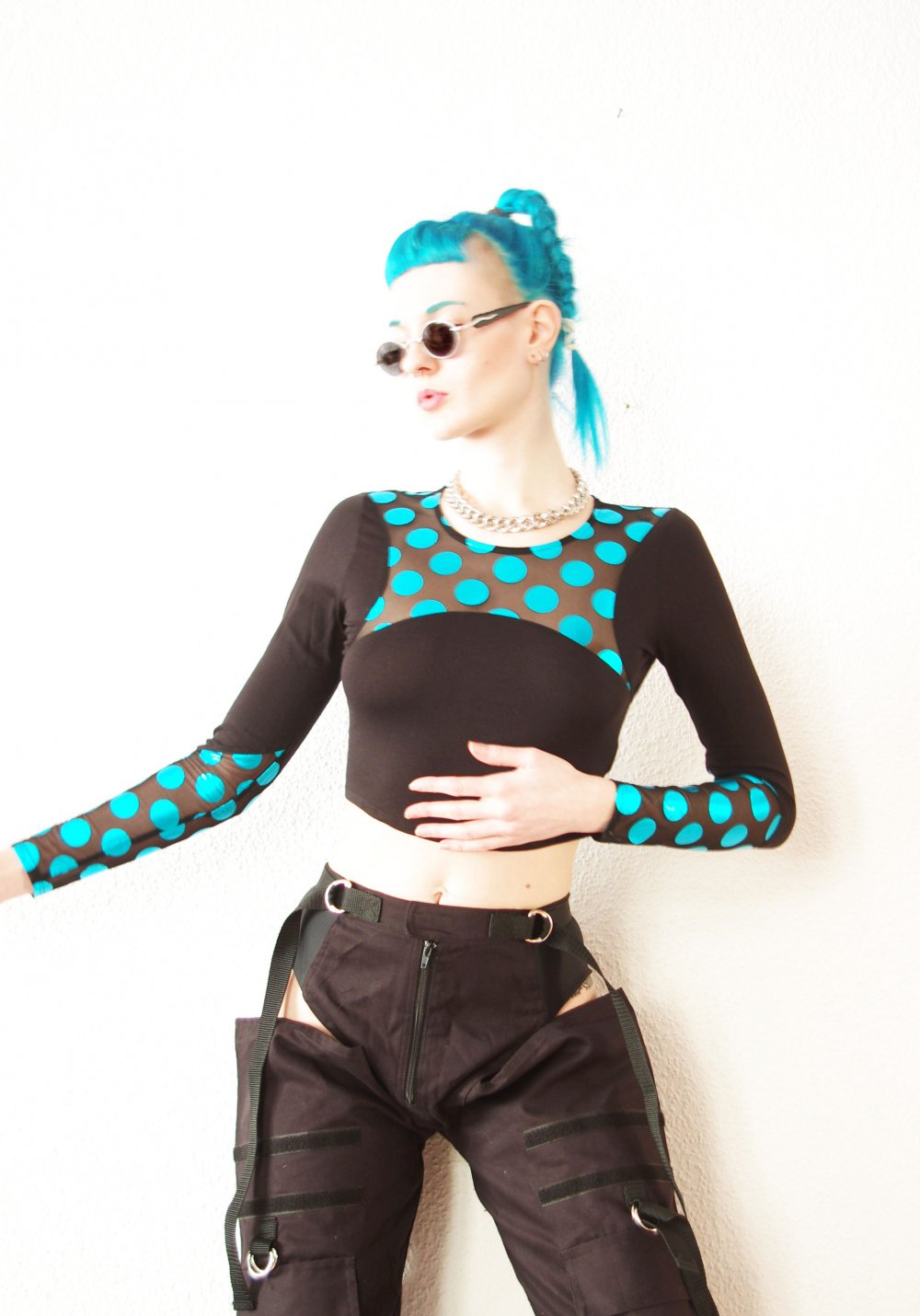 Ausgefallenes Nasty Gal Crop Top Gr. M Mesh metallic Punkte glänzend shiny Rave Festival