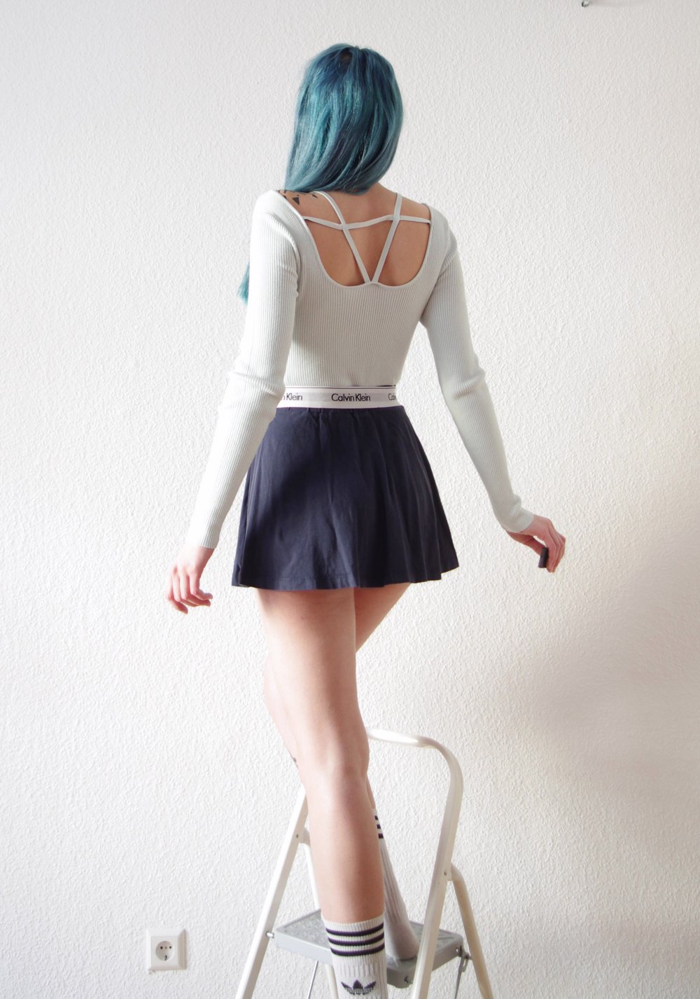 Hellblauer Cutout Crop Pullover Gr. M S gerippt River Island Technobarbie Festival y2k 90er