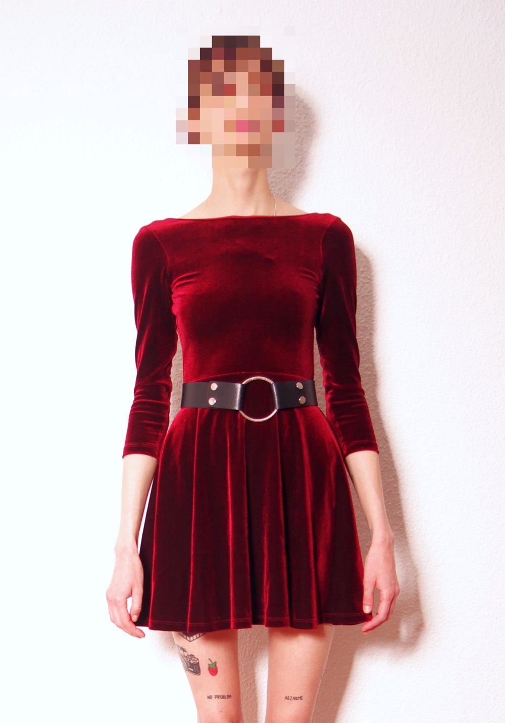 Großartiges blutrotes American Apparel Skaterkleid Gr. S 36 Rückenausschnitt Samt