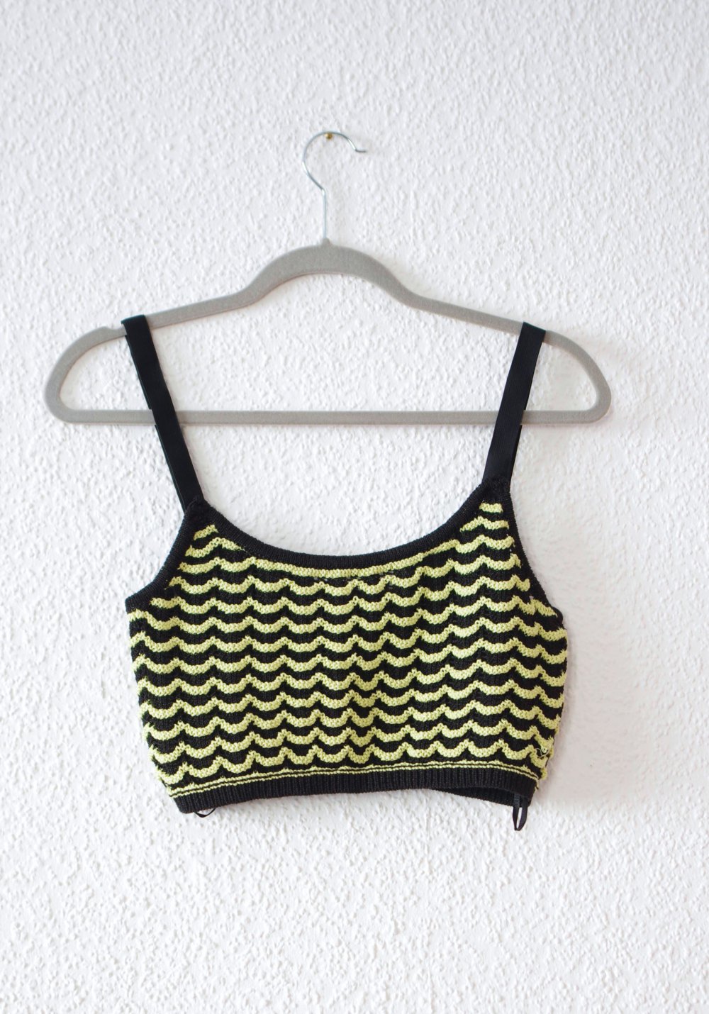Gestricktes trippy strappy Bralet Top Gr. L M 38 40 Rave Wellen Muster Techno Festival Pinup retro