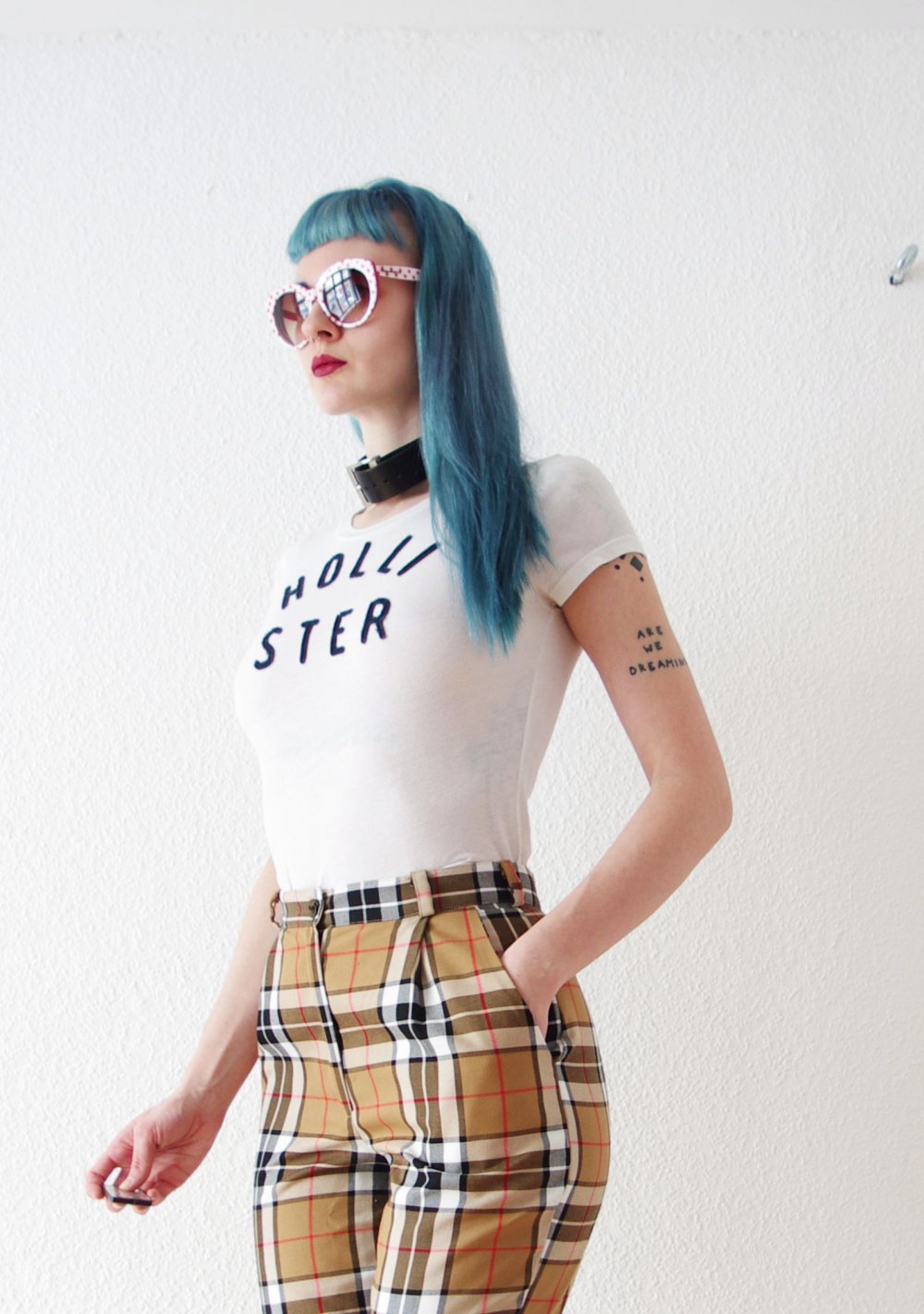 Minimalistisches Print Shirt Gr. S M 36 38 boyfriend Hollister Logo Rave capsule Technobarbie