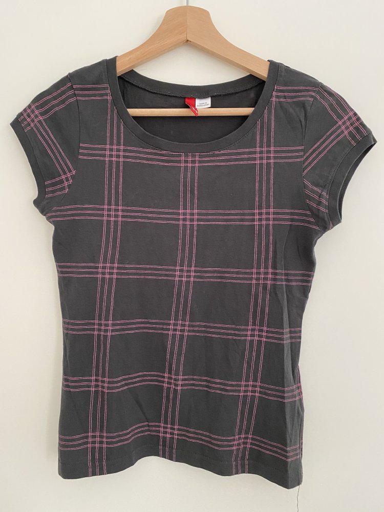Schwarzes kariertes T-Shirt von H&M