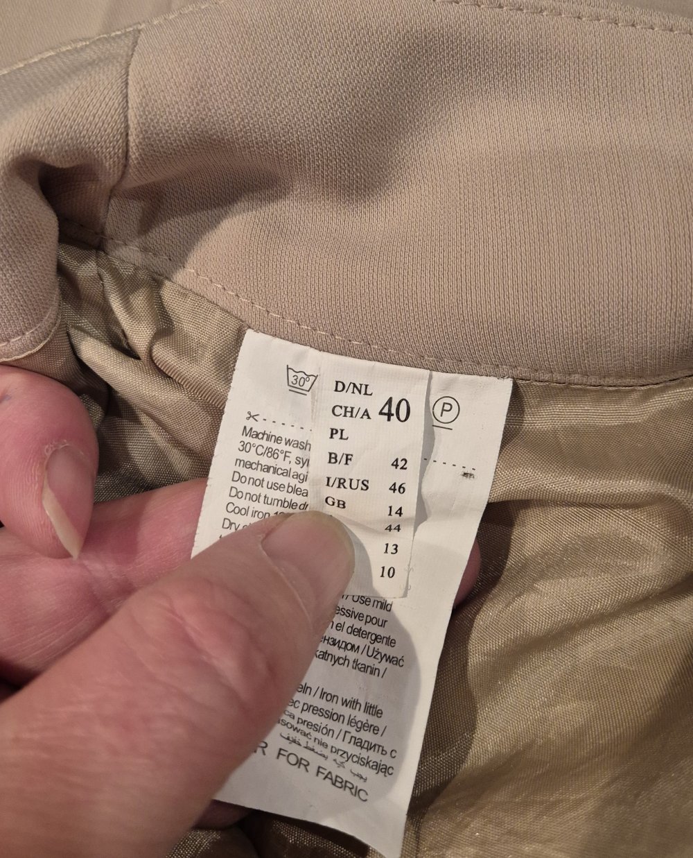Gerry Weber Anzughose Kostümhose Stoffhose beige creme Gr 40