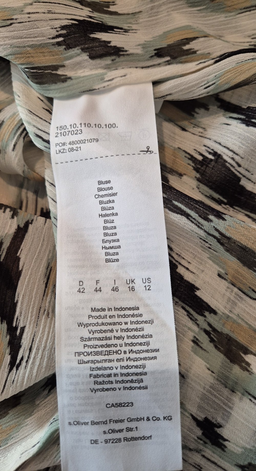 s. oliver black label  Bluse langarm weiß grün Gr 42 chiffon?