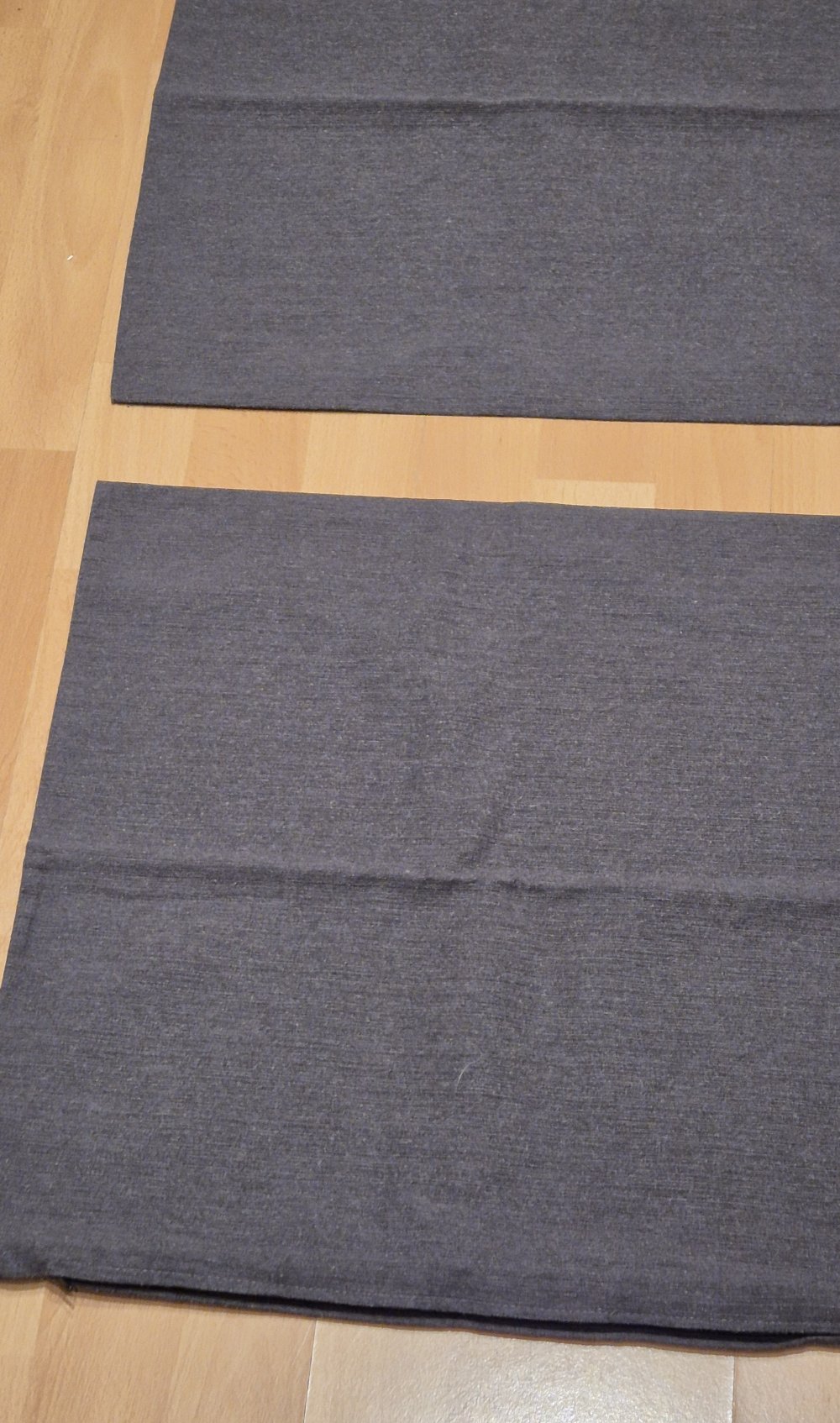 Kissenbezüge 46 cm x 46 cm grau