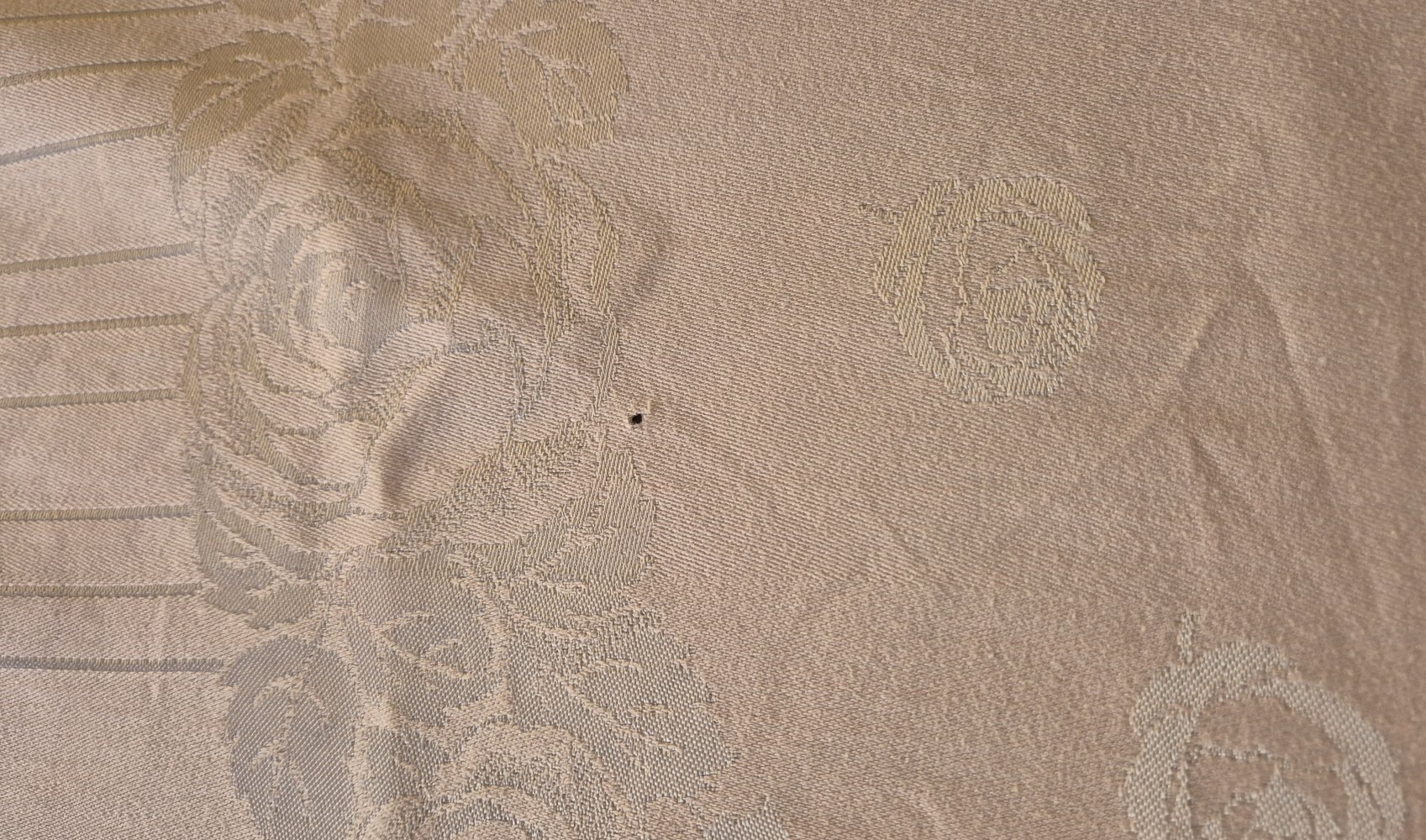 Tischdecke alt Stickerei vintage rosa 130 cm x 152 cm