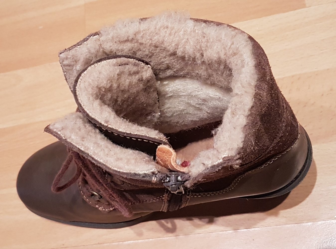 Stiefelette braun gefüttert Gr 41