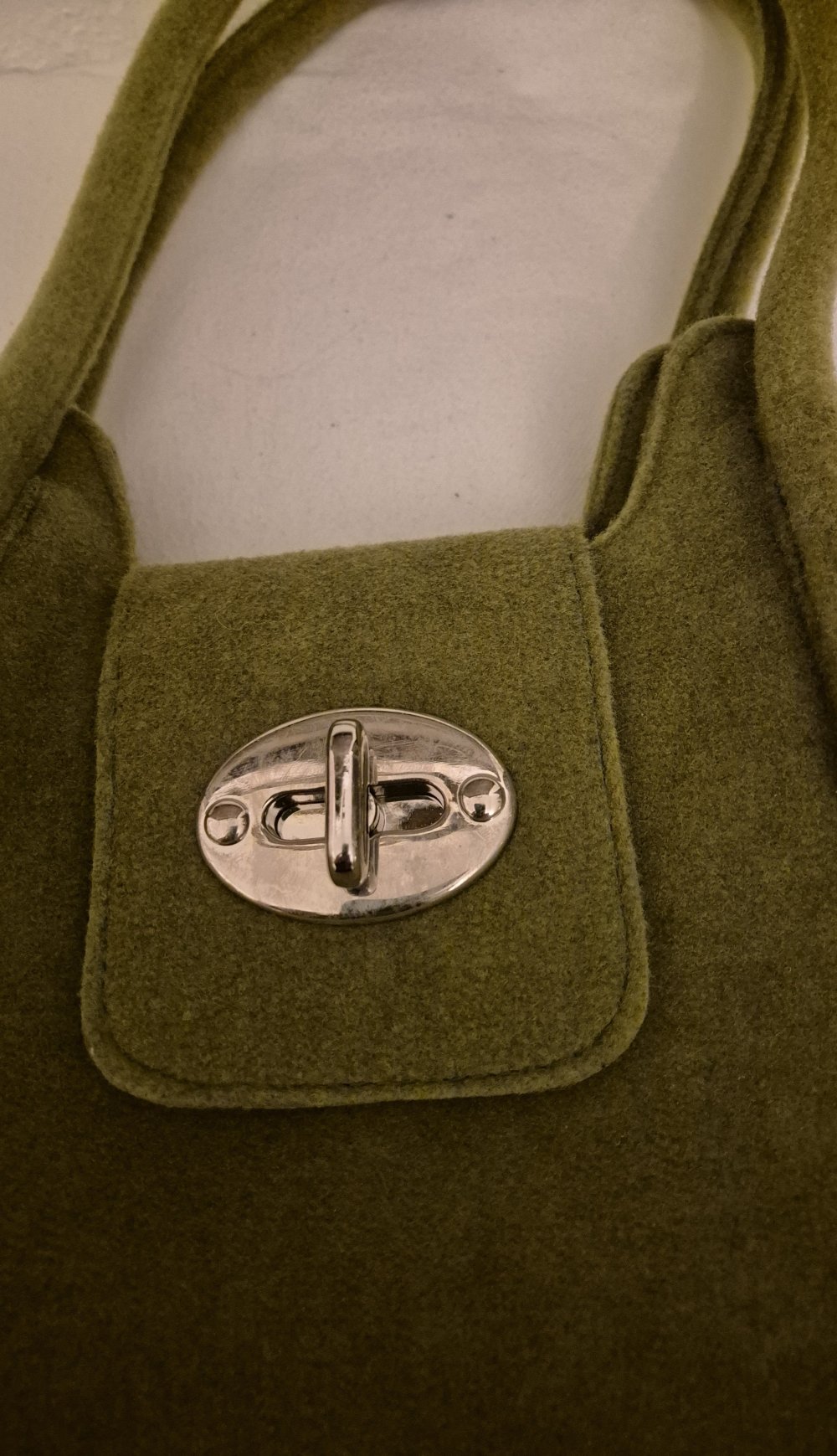 Handtasche Umhängetasche Filz grün - neuwertig